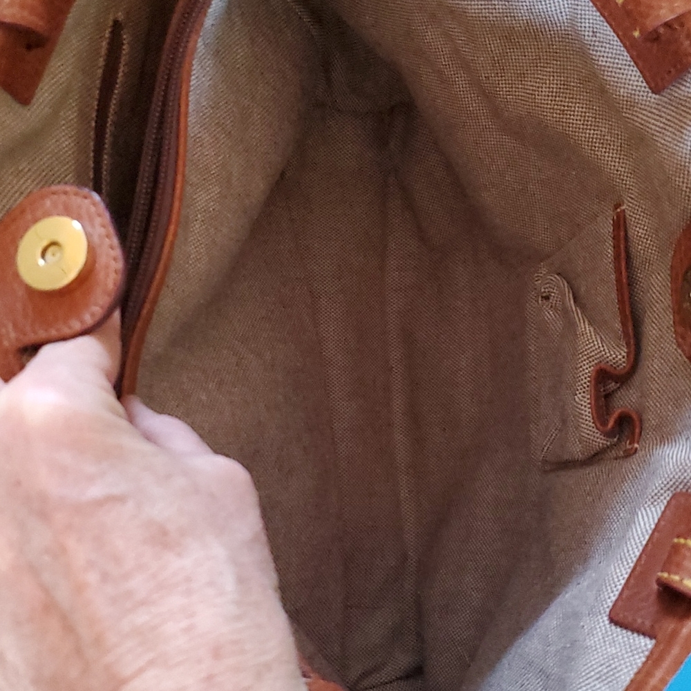 Dooney & Bourke Tote Handbag - Picture 11 of 12